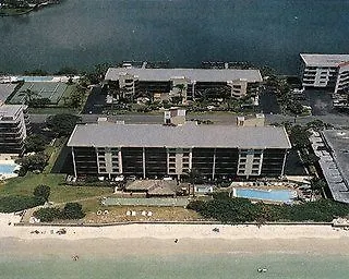 Hôtel Vanderbilt Beach And Harbour Club